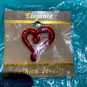 NWT  Red heart pin